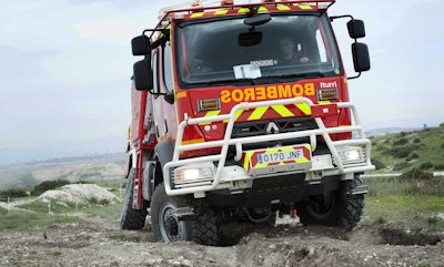 renault trucks d fire rescue madrid 4 57431e6e8ec63