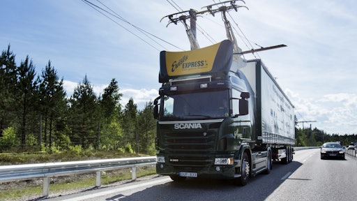 Scania ElectricTruckonElectricRoad 576a92f71a295