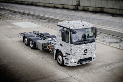 Daimler MercedesBenzeTruck 57a3563dbdcf7