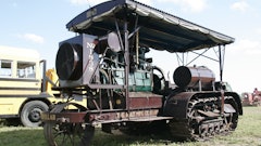 This 1913 Holt 60 illustrates the original front steering design.