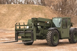 OshkoshDefense ExtendableBoomForklift 57e12e9406196