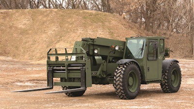 OshkoshDefense ExtendableBoomForklift 57e12e9406196