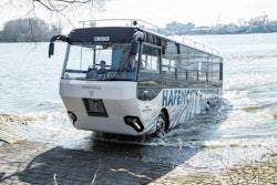 P Bus EOT RiverBus 01 width 740 57cf04b3e38ad