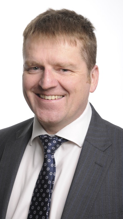 Perkins Oliver Lythgoe 57e44db31408c