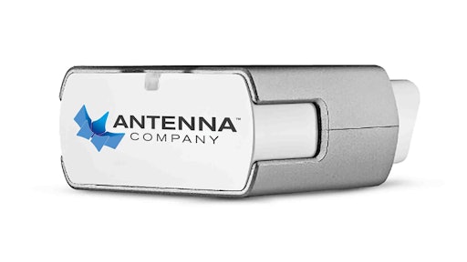 AC 30011 dongle small 5805357e5e5bb