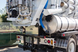 Vactor 2100 Plus water recycling system rear 580661b609149