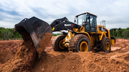 2016 Wheel Loader First Dirt 14 Cropped 58223b089603f