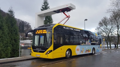 Volvo 589c86c17380a