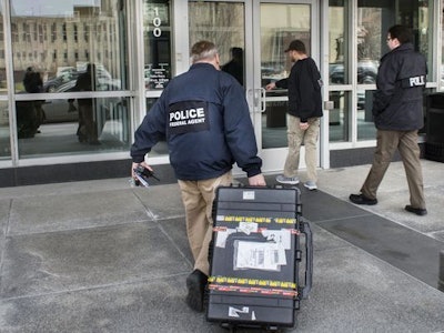 636240788985489926 Caterpillar2 58b997dd12f27