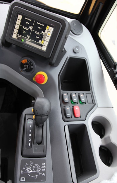 Cat 745 At Cab1 58bc88fa4a3f2