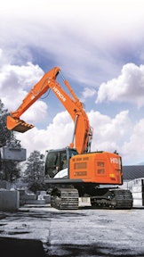 Hitachi Previews New ZX345USLC-6 Reduced-Tail-Swing Excavator at 