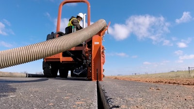 MT16 Microtrencher