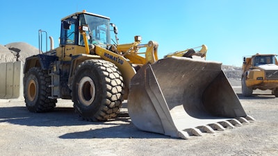 Bkt Loader 5 58f77eaeaf836