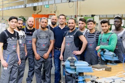 Fl Chtlinge Gruppenbild 2 58e257bc28528