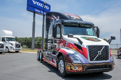 1 Volvo Trucks Ride For Freedom Truck 5926c74823bd7