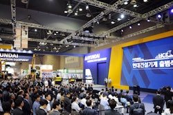 Hyundai Construction Equipment announced its goal of becoming a top 5 player by 2023 at the 2017 CONEX Korea show.
