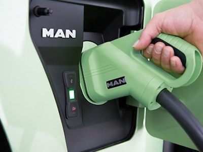 Man 5922e61682805