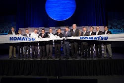 Ribboncutting Komatsu Mining Corp 5911ba8a32cff