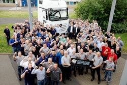 Celebration with the team at the Mercedes-Benz plant in Kassel, due to the start of production of the new fuel-efficient truck axle.