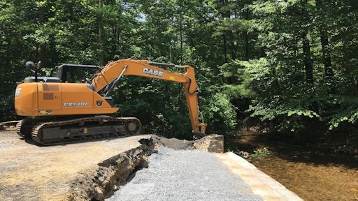 Case Cx130 C Working On Old Forge Bridge 5947f36b82e7f