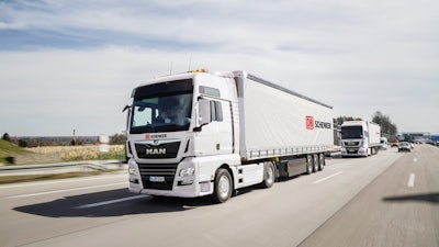 P Tgx Eot Platooning Db Schenker Man 02 596792ef3b401