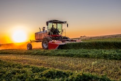 Na Agco Wr9900 Series Self Propelled Windrower Alfalfa Idaho 2017