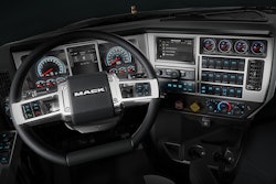 170913 Mack Granite, Pinnacle Interior