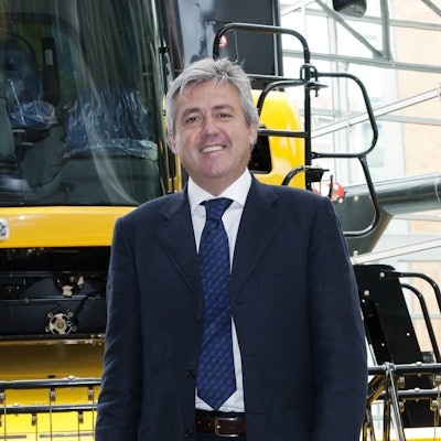 Carlo Lambro 17