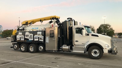 Vactor Hxx Concept Truck 1