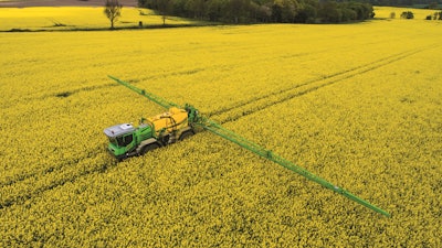 For its Dammann-trac self-propelled crop-spraying vehicles, the Dammann company is using MTU Series 1000/OM 936 engines for all four versions.