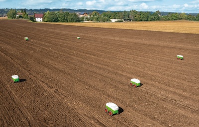 Fendt Xaver Robot Fleet Field