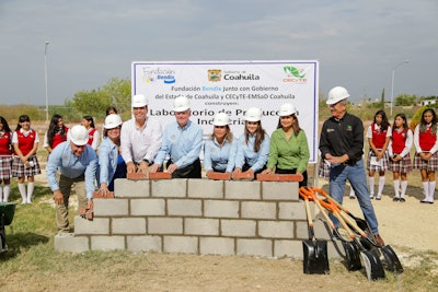 This groundbreaking last year was the first step in the creation of a new industrial lab for the technical vocational school CECyTEC in Acuña, Mexico, where Bendix has maintained a growing manufacturing operation since 1988. Bendix co-funded the project with Knorr-Bremse Global Care.