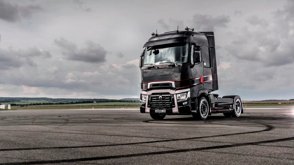 Renault T High Edition Truck Receives German Design Award | OEM Off-Highway