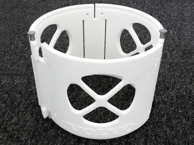 A workshop tool for mounting parts on an axle made by 3D printing.