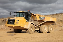 Cat 735 articulated truck