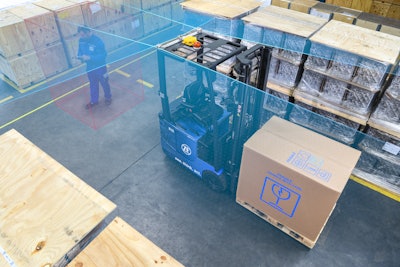 The ZF Innovation Forklift independently drives around obstacles and comes to a stop if people are in its path.