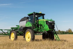 John Deere R4044 Sprayer