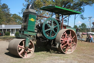 Given the pronounced upward tilt of the frame to the front drum, this very rare Rumely Oil Pull three-wheel roller is probably a conversion of a traction engine. It was the featured machine at the Historical Construction Equipment Association’s 2017 International Convention and Old Equipment Exposition in Carthage, NC, and is owned by show host Ken Eder.