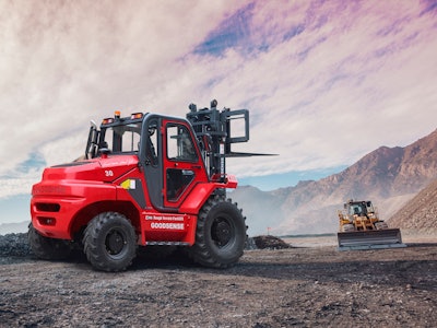 Goodsense selected the 4H50TIC for use in its new FD30 RT4 all-terrain forklift due to the special space and durability requirements needed.