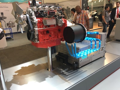 The DEUTZ hybrid concept includes a Stage V TCD 2.9 diesel engine, electric motor and 40 kWh lithium-ion battery.