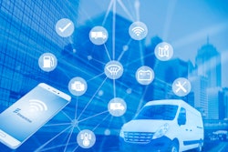 The Eberspaecher platform networks on-board components and offers many additional functions such as a logbook or predictive diagnostics.