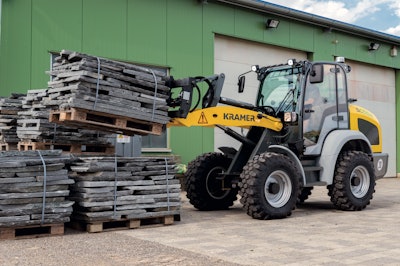 The Kramer 5055e is capable of working up to 8 hours on a single charge, depending on the application.