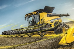 New Holland Cr Revelation Combine