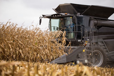 Ch17pv004dsv02 Challenger Ideal Axial Combine Class 9 Corn Minnesota 2017 7627