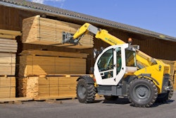 So as to provide a real-life illustration of how its e-drives perform in practice, DEUTZ has converted two telescopic handlers, one to a hybrid drive and the other to an all- electric drive.