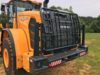 Hyundai Hl960 Hd Rear View Of Guarding Package