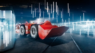 Loader In Glass Labyrinth 1 49539 3142x1829