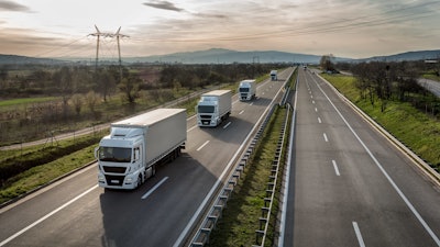 Platooning Lkw5105x2872