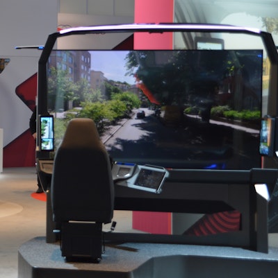 The Stoneridge FCD4 is a conceptual digital driver environment designed to demonstrate what the future driver workplace could look like.