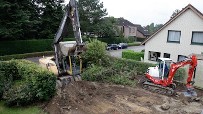 Construction Work 2698790 1920